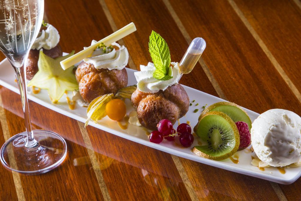 Hotel Restaurant Du Port Yvoire Dış mekan fotoğraf